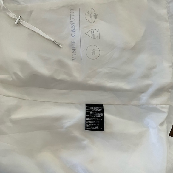 Vince Camuto Ladies' Rain Jacket Size Large - Picture 5 of 9